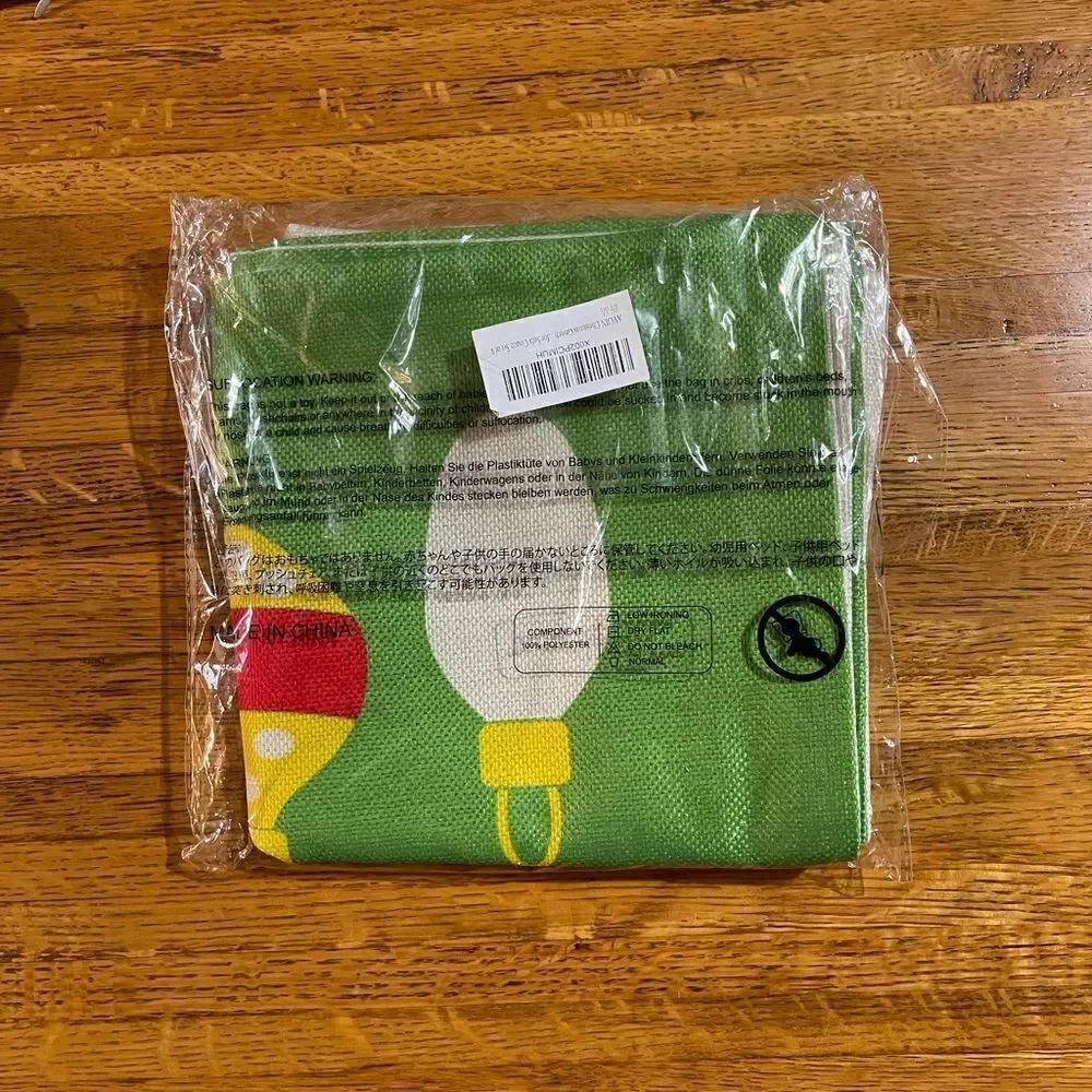 Dr Suess The Grinch Pillow Covers set of 4 NWT